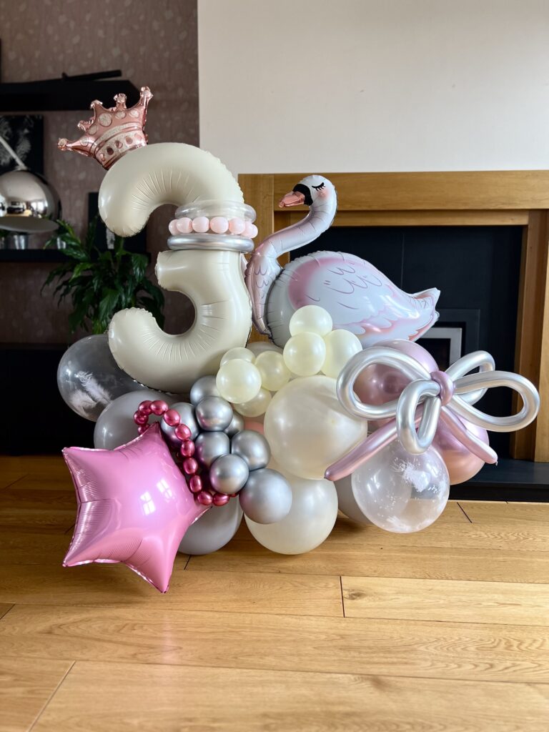 Balloon number bouquet "Swan".